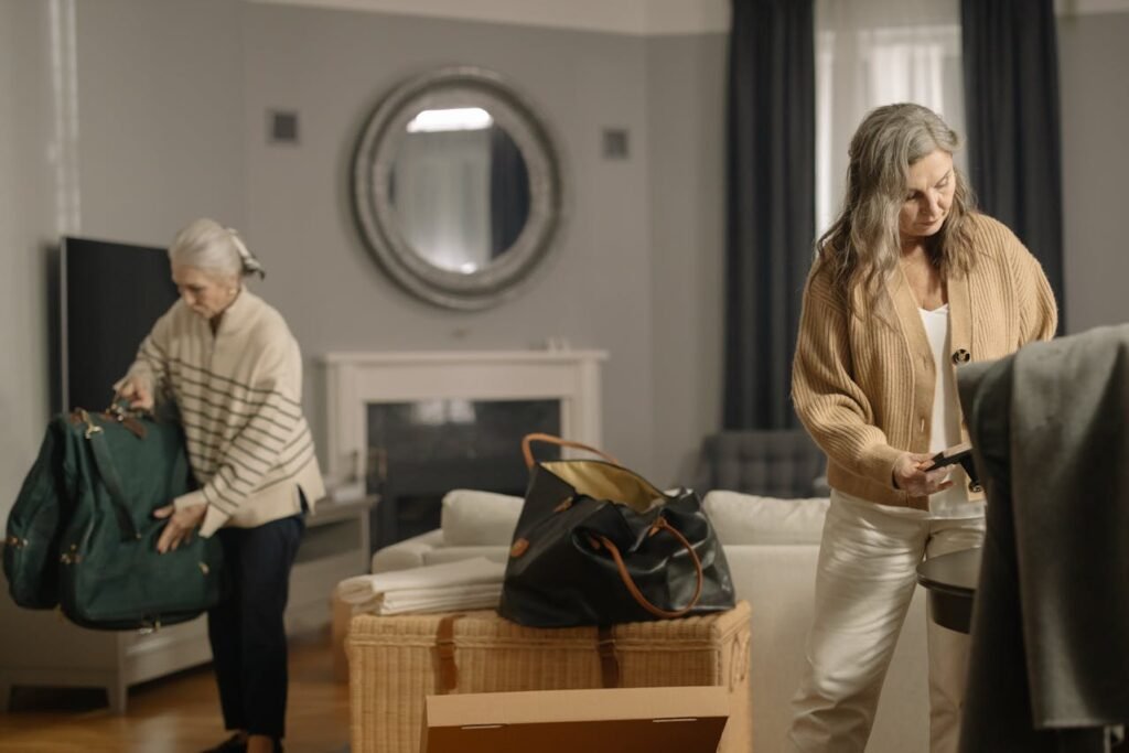 A senior move manager organizing logistics and floor plans for a stress-free transition to a new residence on the North Shore.