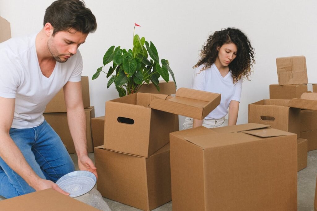 Meticulous packing services for seniors moving in the Greater Vancouver area.